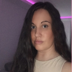 Stephanie O'Neill x