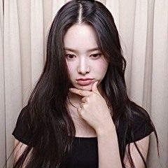 ︎