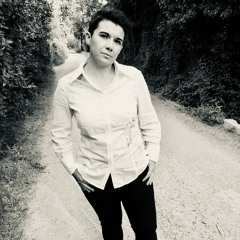 Laura Delson