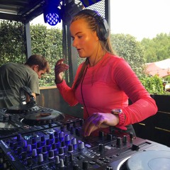 DJ Zoey Willems