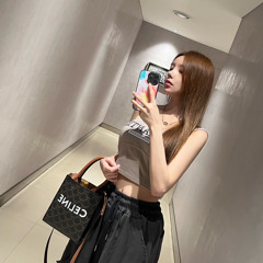 Lee Si Eun