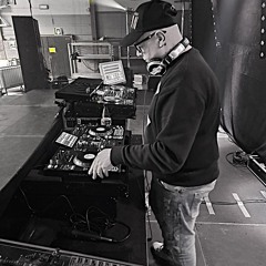 @TOMIK