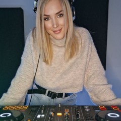 DJ Paulla