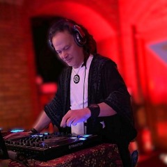 DJ AUDYO Pencipta Ruang