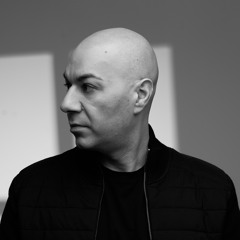 Elias B.