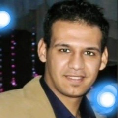 مصطفى خليل
