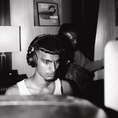 R - W (FRNKIE BOOTLEG) [BUY=FREE DOWNLOAD]