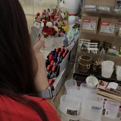 em bé nhỏ xíu