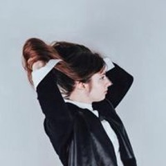 Anna J Davis