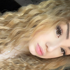 Lisa🖤