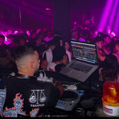 DJ ANAV