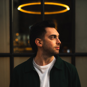 ZAHN has been playing since 00:53 in