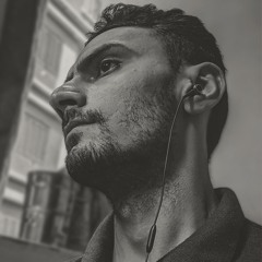 Mo