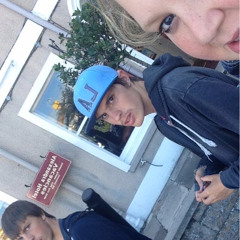 Toby Chelsea Maguire