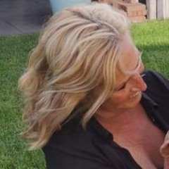 Thalita Dickmann-Bozuwa