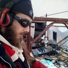 𝕴𝕷 𝕲𝕬𝕷𝕷𝕺