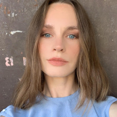 Анна Романова