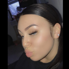 𝓜𝓪𝓻𝓽𝓱𝓪🧞‍♀️