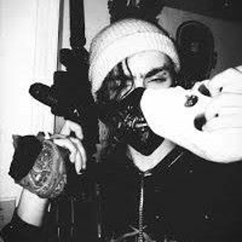 Witchouse 40k - BAYONETTA (prod. NetuH)