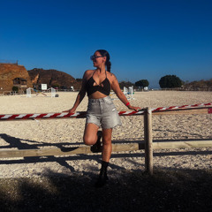 Aniita Moon