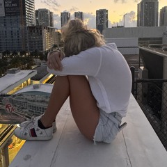 Mia Clark