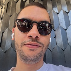 Moez