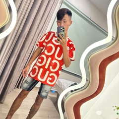 Bé Bông
