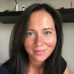 Éva Arai-Bogár