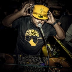 DJ Bizi Brown