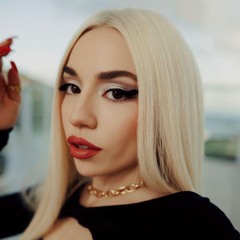 Ava Max Crave