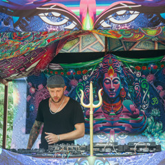 DJ Julian