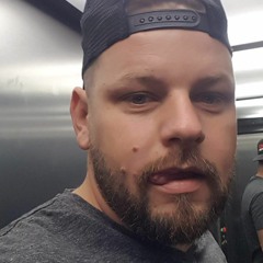tata_maksia