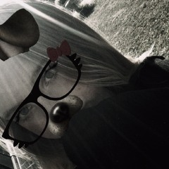 𝓢𝓴𝔂 (𝓼𝓹𝓲𝓭𝓮𝓻 𝓰𝓲𝓻𝓵)