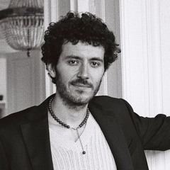 Luca Mariaux (decompression berlin)