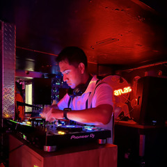DJ Izzy