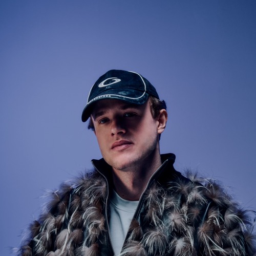 Marten Lou — artist photo