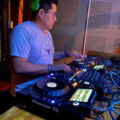 DJ Roberth Bustamante