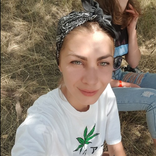 Yelena Sam’s avatar