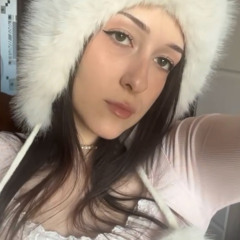 yung!molly<3