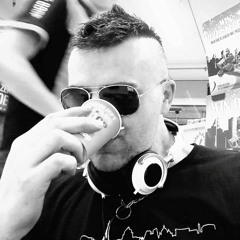 Dj KrAkoL