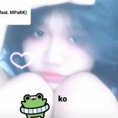Bồn Cầu Dát Vàng