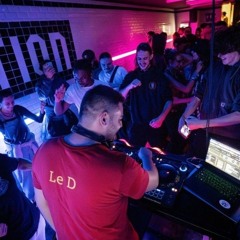 Le D