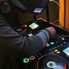 R1CH ON£