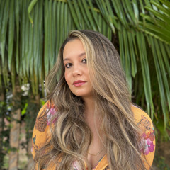 Annanda Bastos