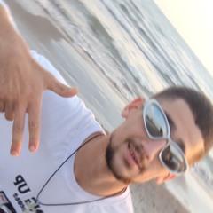 Esi Ak
