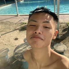 Cậu Bé Mít Ướt ✪
