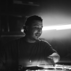 Middle (remix interlude) - Abel Enrique, Solomon Musik.m4a