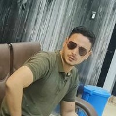 ايمن الخيوطى