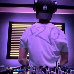 Izo1UP
