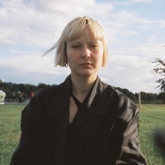 Yael Taylor